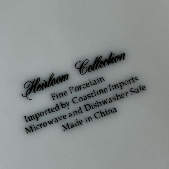 Heirloom Collection by Coastline Imports White Porcelain‎ Sugar and Creamer Set - Picture 6 of 9